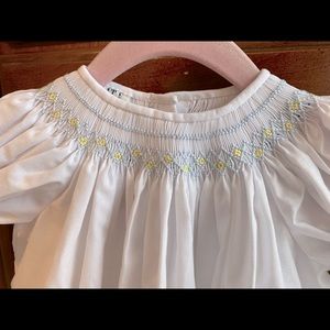 White bishop smocked dress size 1